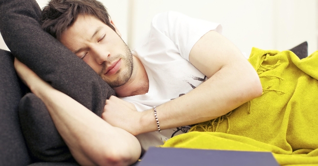 Nguy Cơ Sức Khỏe Từ Việc Ngủ Trưa Quá Nhiều: Những Điều Cần Biết