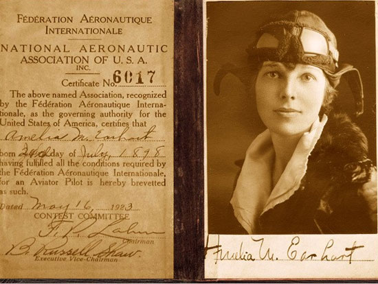 Nữ phi công Amelia Earhart Nữ phi công Amelia Earhart