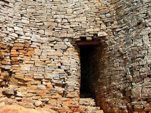 Sốt tìm vàng Bí ẩn kinh ngạc của vương quốc đá Đại Zimbabwe