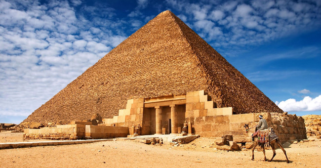 Khám Phá Bí Ẩn Kim Tự Tháp Giza – Di Sản Vĩ Đại Của Nhân Loại
